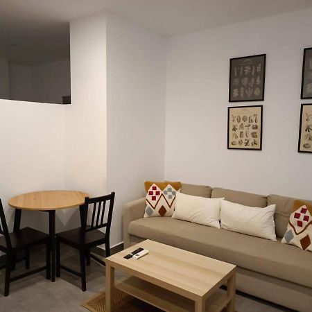 Complejo Pinta18 At1, At2 Y At3 Apartment Seville Exterior photo