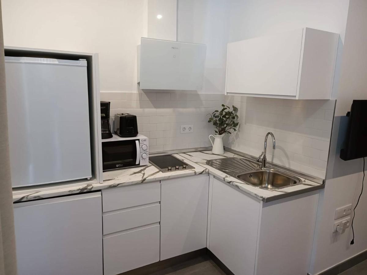 Complejo Pinta18 At1, At2 Y At3 Apartment Seville Exterior photo