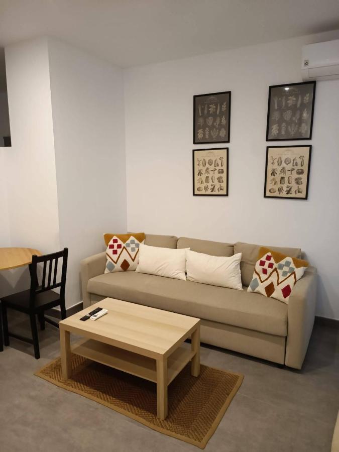 Complejo Pinta18 At1, At2 Y At3 Apartment Seville Exterior photo
